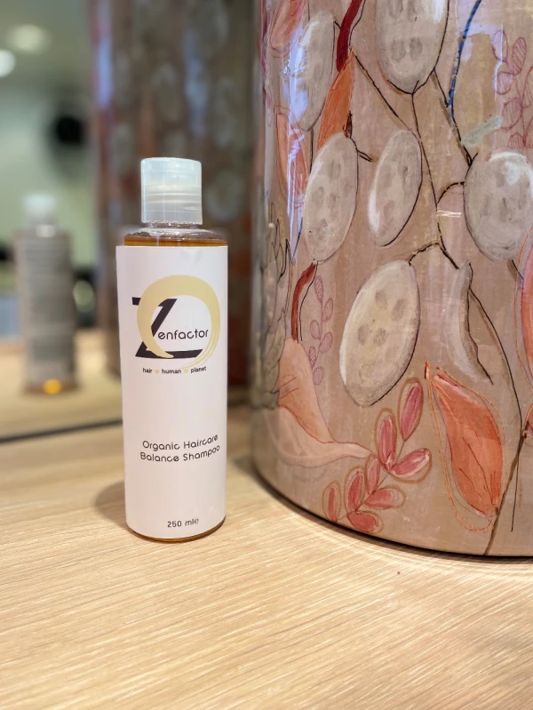 Zenfactor organic balance shampoo ( zeepvrij, parfumvrij )